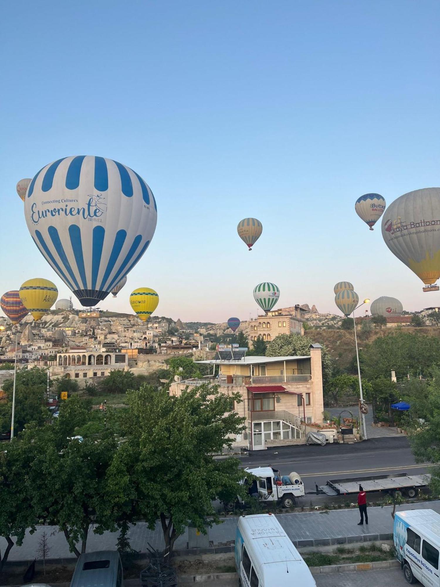 Adventure Inn Cappadocia Гьореме Екстериор снимка