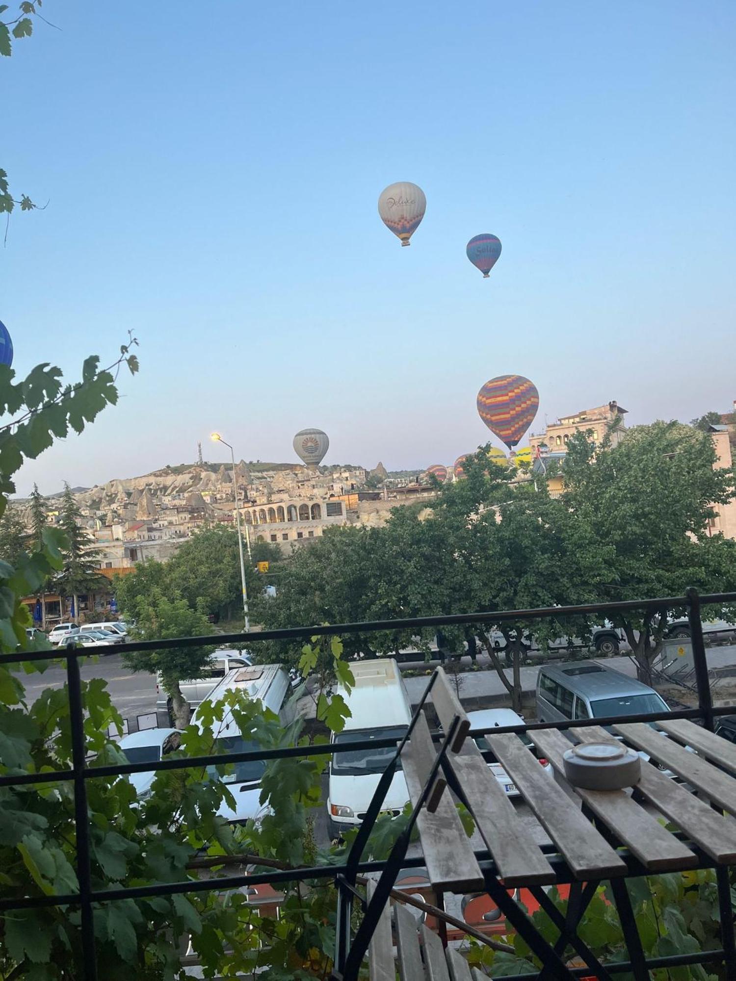 Adventure Inn Cappadocia Гьореме Екстериор снимка